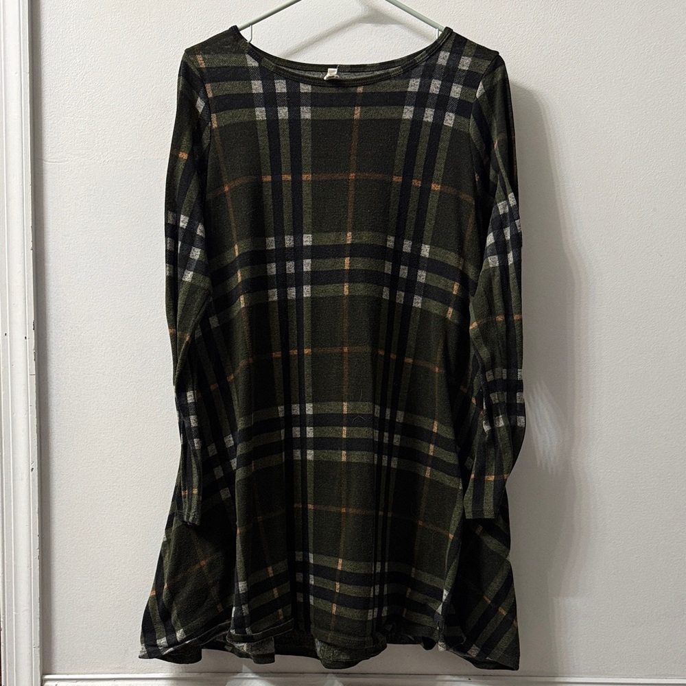 Bellamie Green and Black Plaid Top